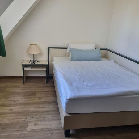 Sportpark Hotel Isernhagen Bagian luar foto